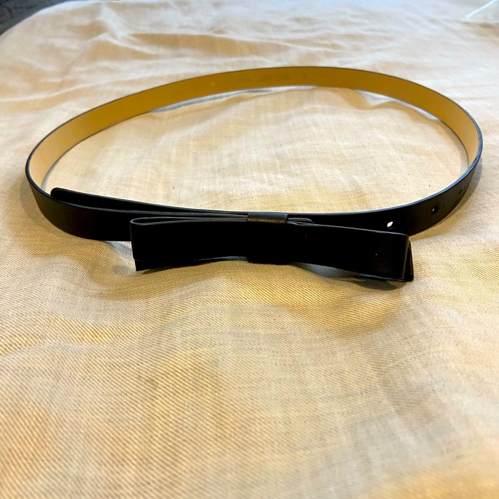 Kate Spade Leather belt with bow.  Size small.